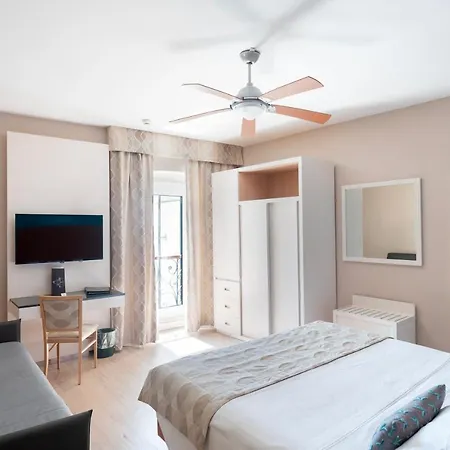 Hotell Ligure 4*