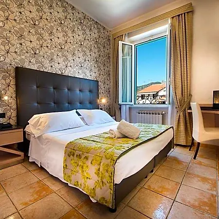 Otel Ligure 4*