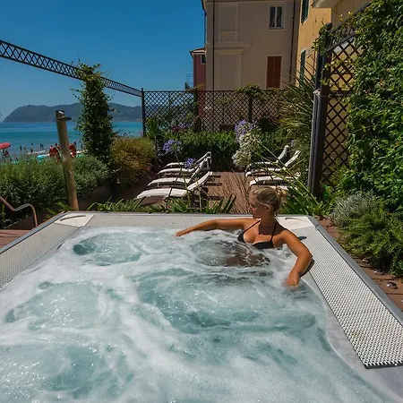 Otel Ligure 4*