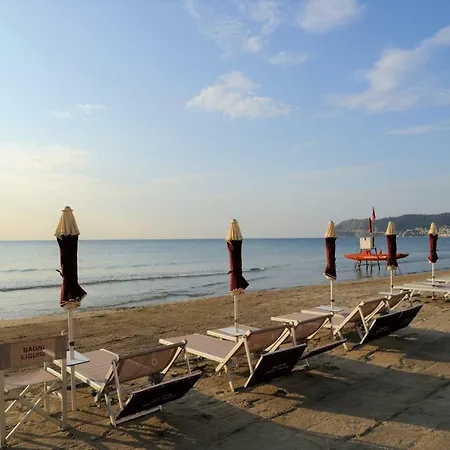 Ligure Ξενοδοχείο